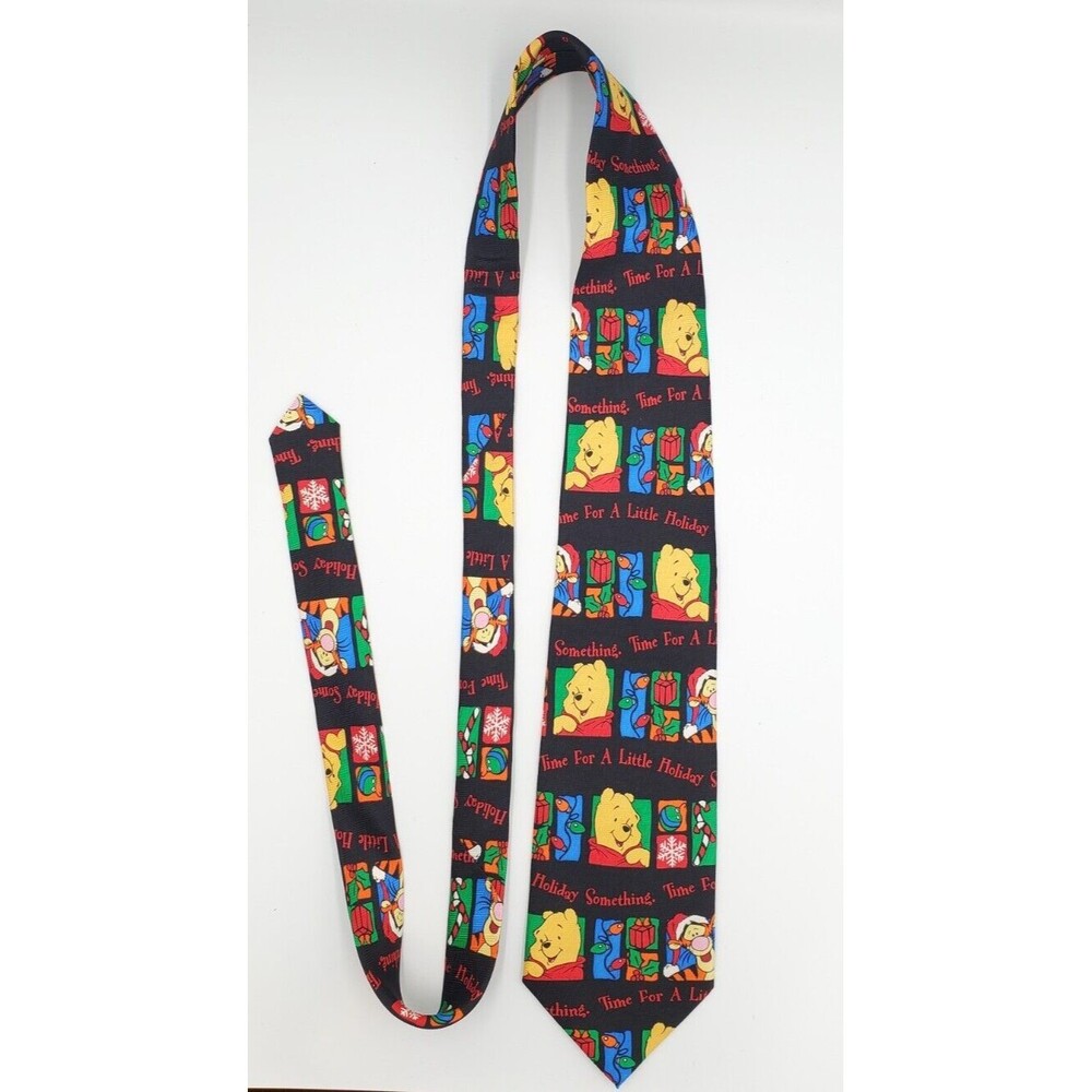 Disney Pooh & Tigger Vintage Christmas Tie‎ 100% Silk Made In Korea